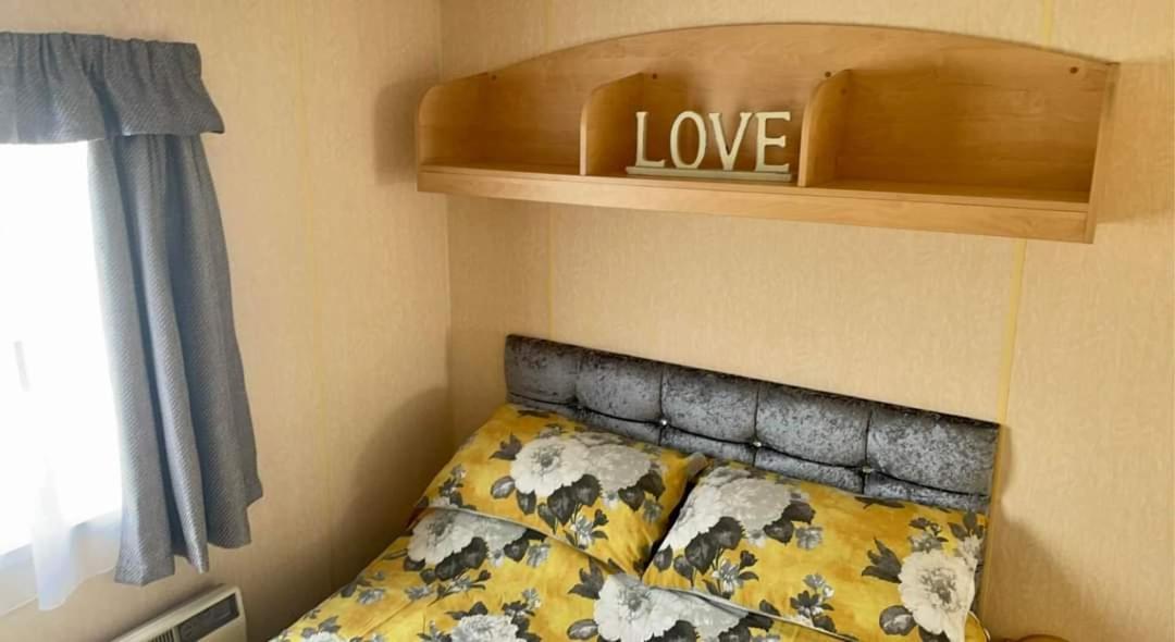 Dees Caravan Lettings Kingfisher Elm 453 * Ingoldmells